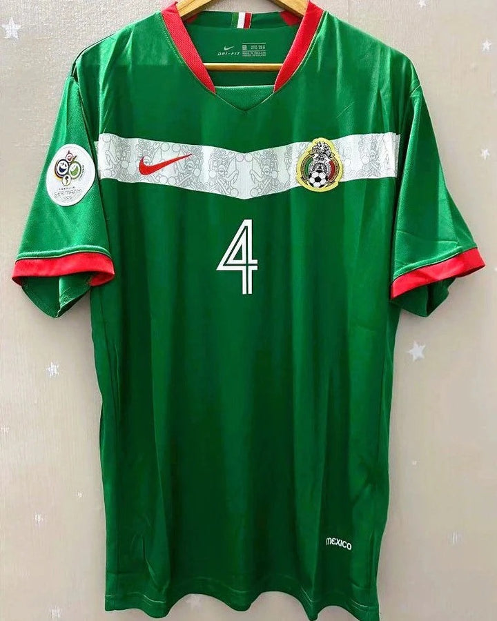 Camisa Retrô México 2006/07 Home - R. MARQUEZ #4 (+Patches)