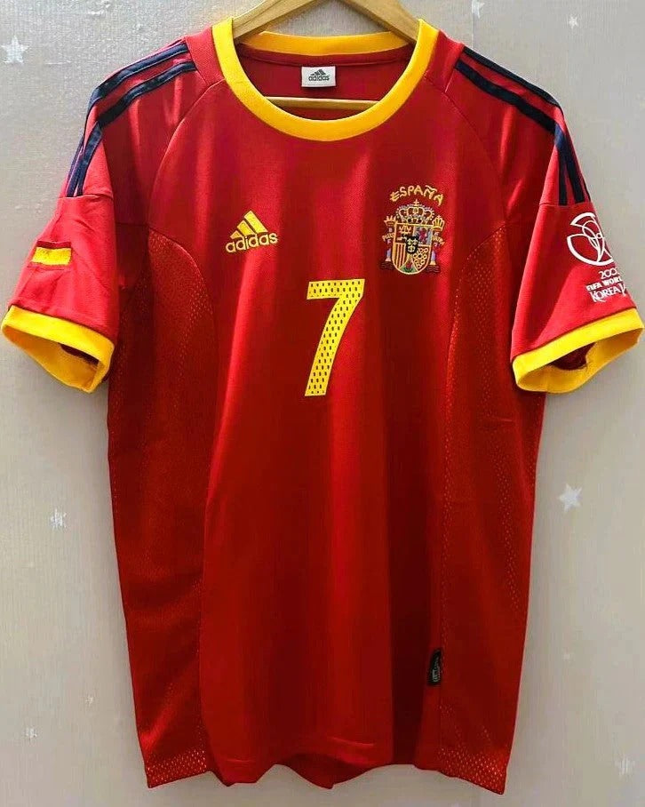 Camisa Retrô Espanha 2002/03 Home - RAUL #7 (+Patches)