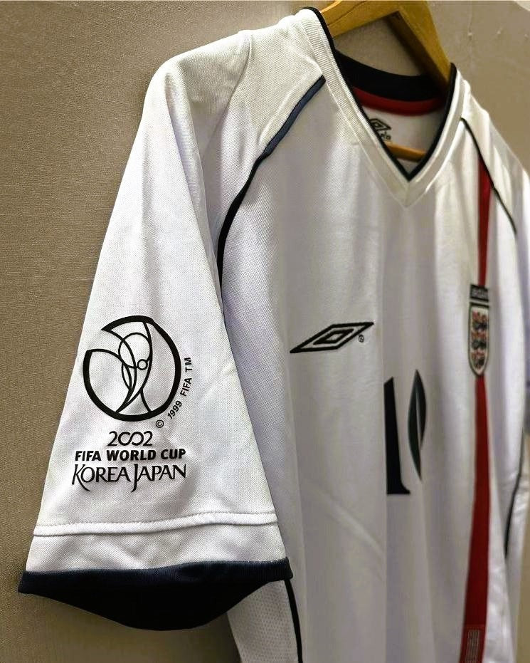 Camisa Retrô Inglaterra 2002/03 Home - OWEN #10 (+Patches)