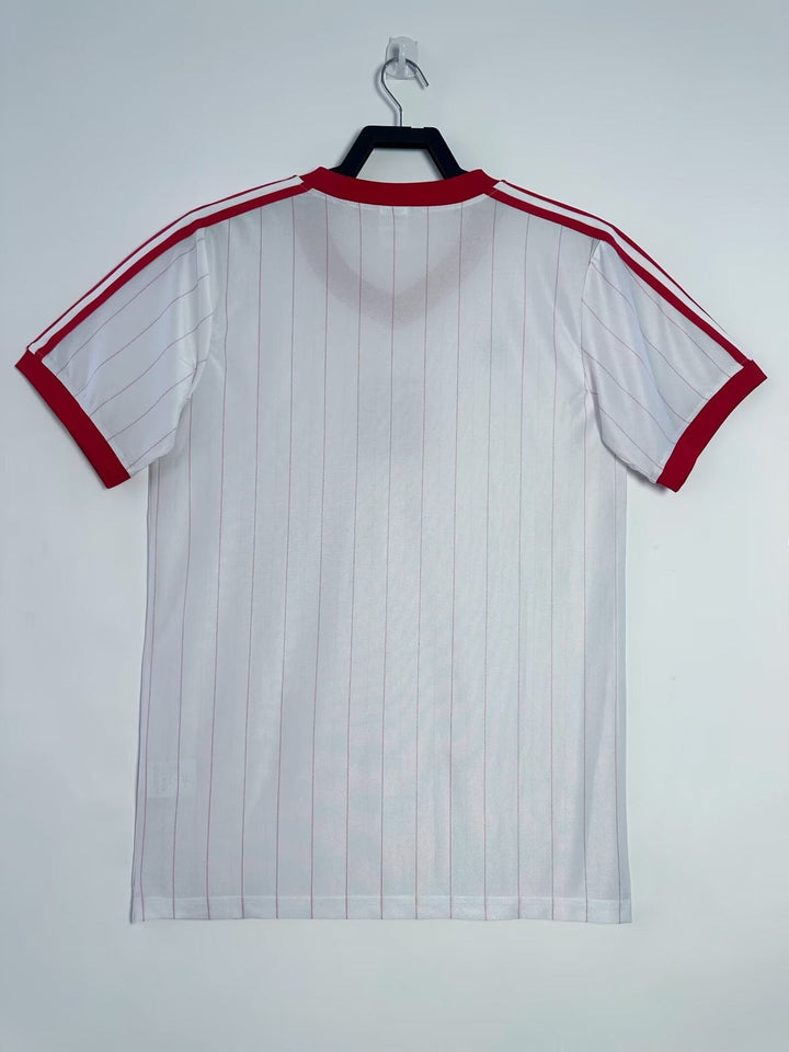Camisa Retrô Polônia Home 1982