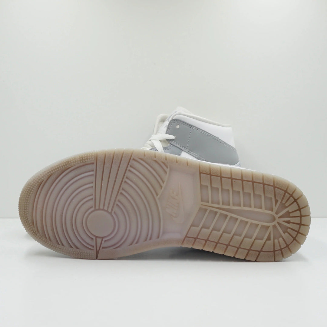 Jordan 1 Mid - Branco/Cinza Wolf/Azul Alumínio