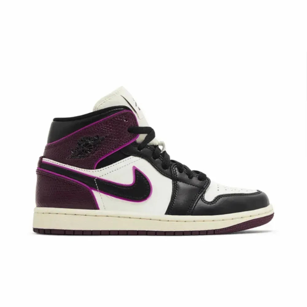 Air Jordan 1 Mid SE - Branco/Preto/Roxo