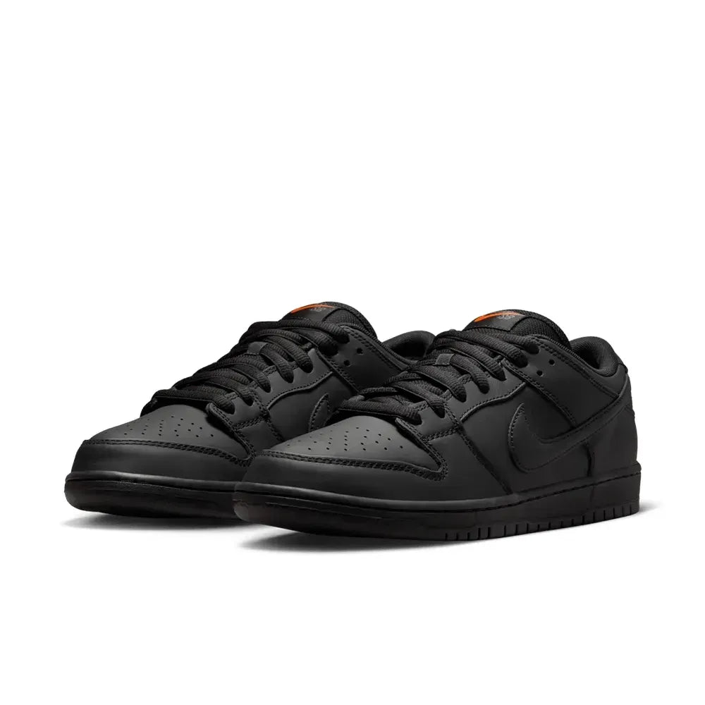 Nike Dunk Low - Triplo Preto