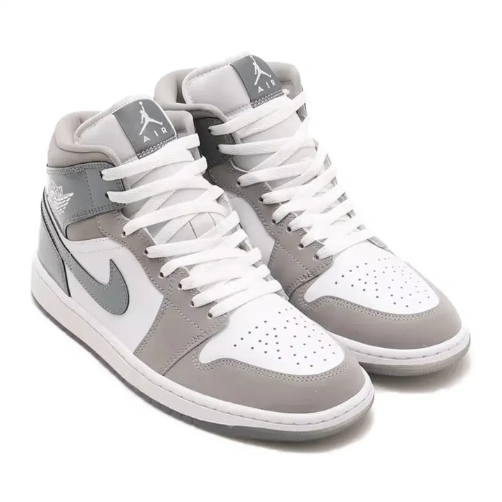 Air Jordan 1 Mid SE - Branco/Cinza