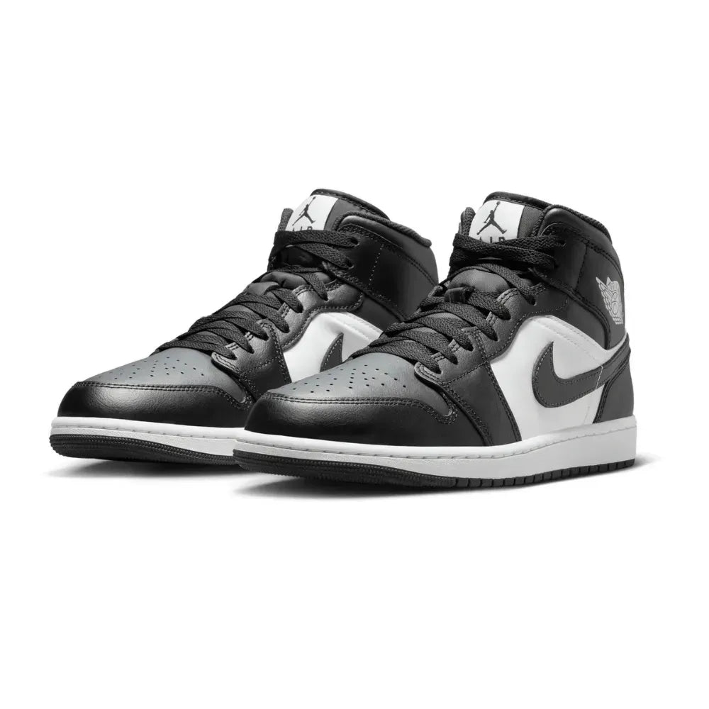 Air Jordan 1 Mid - Preto/Branco