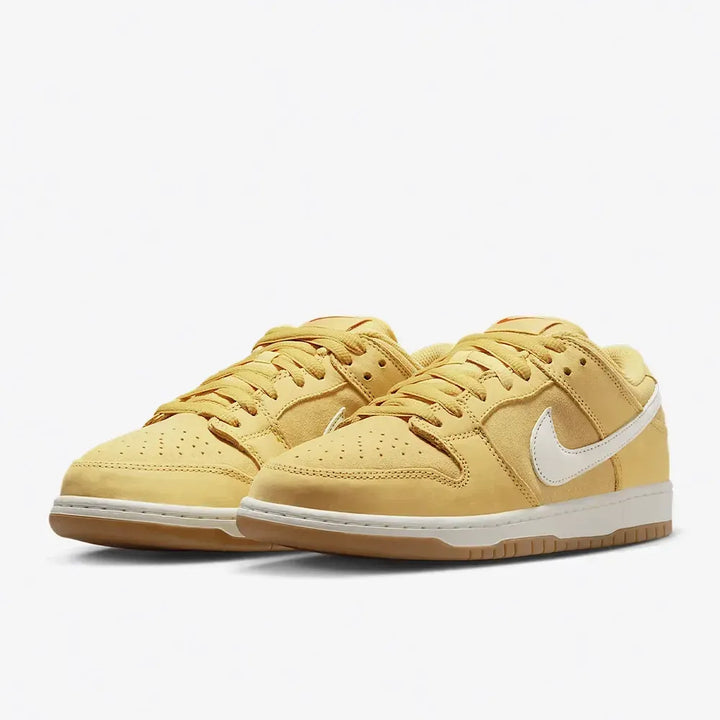 Nike Dunk Low - Amarelo Pastel/Branco