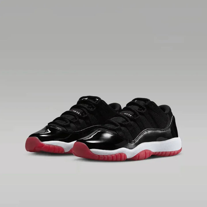 Air Jordan 11 Low GS - Preto/Vermelho