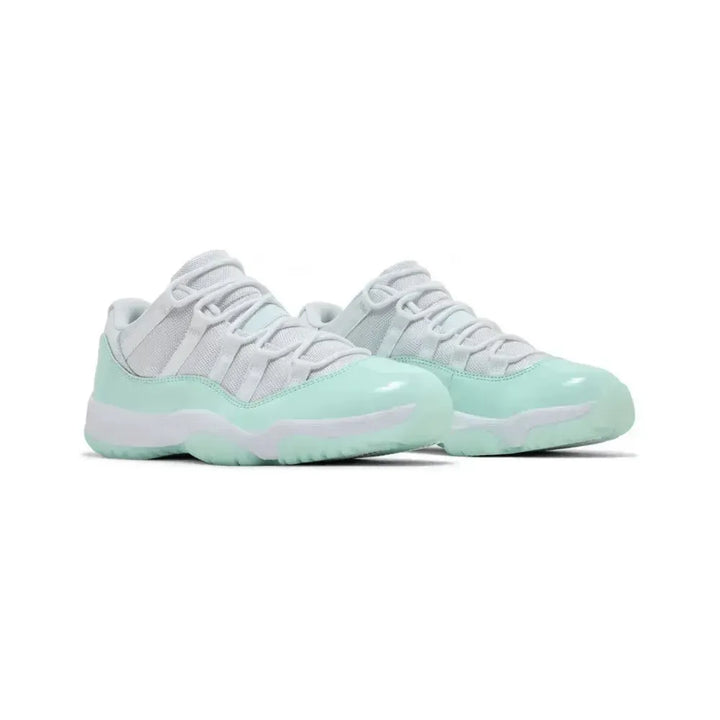 Air Jordan 11 Retro Low - Branco/Verde