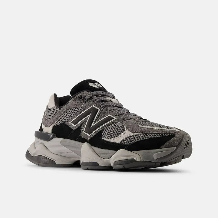New Balance 9060 – Preto/Cinza Escuro