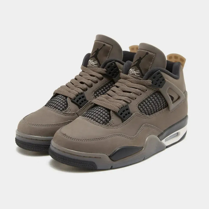 Air Jordan 4 - Marrom