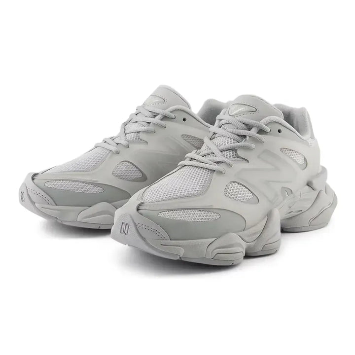 New Balance 9060 – Cinza Claro Triplo