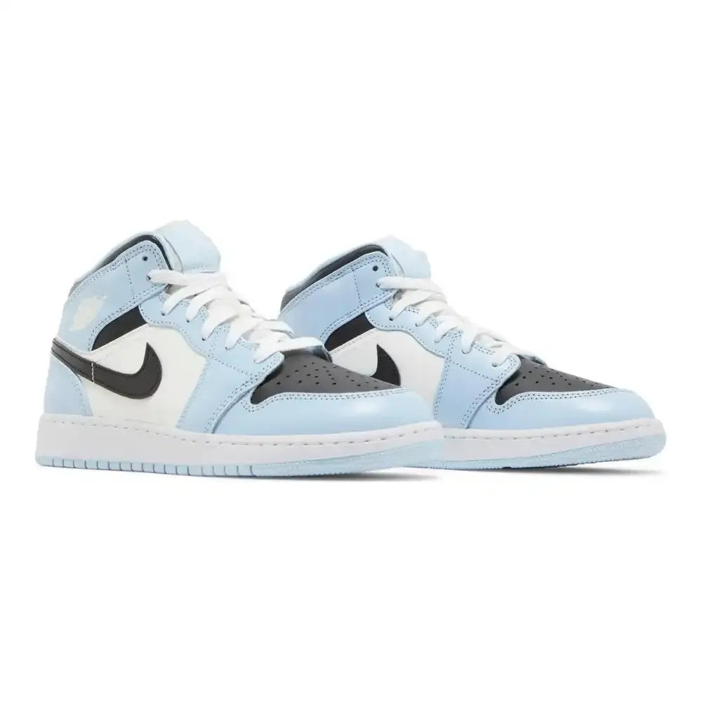 Air Jordan 1 Mid GS - Azul Gelo/Branco/Preto