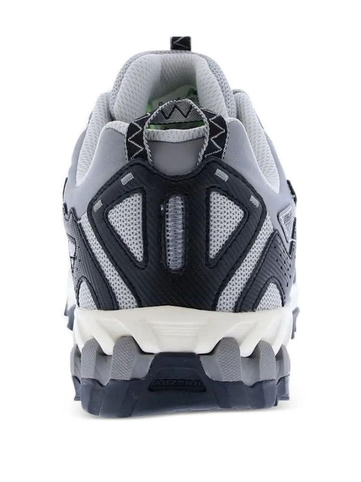 New Balance 610T - Cinza claro/Cinza escuro/Preto