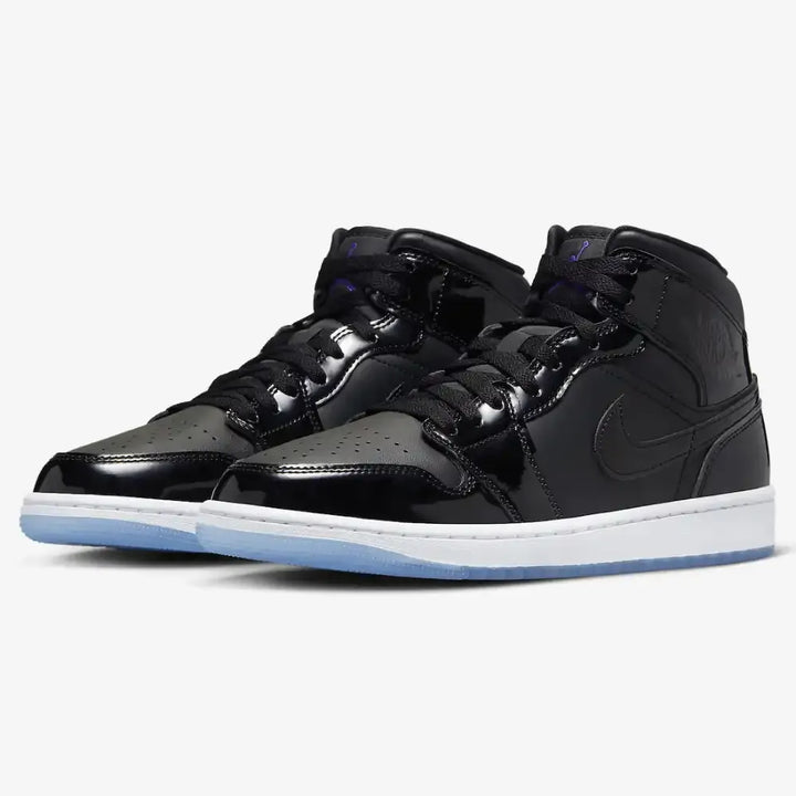 Jordan 1 Mid SE Space Jam - Preto/Branco/Translúcido Ice Blue