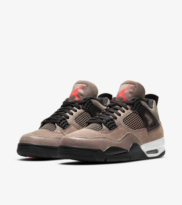 Air Jordan 4 - Marrom/Preto/Branco