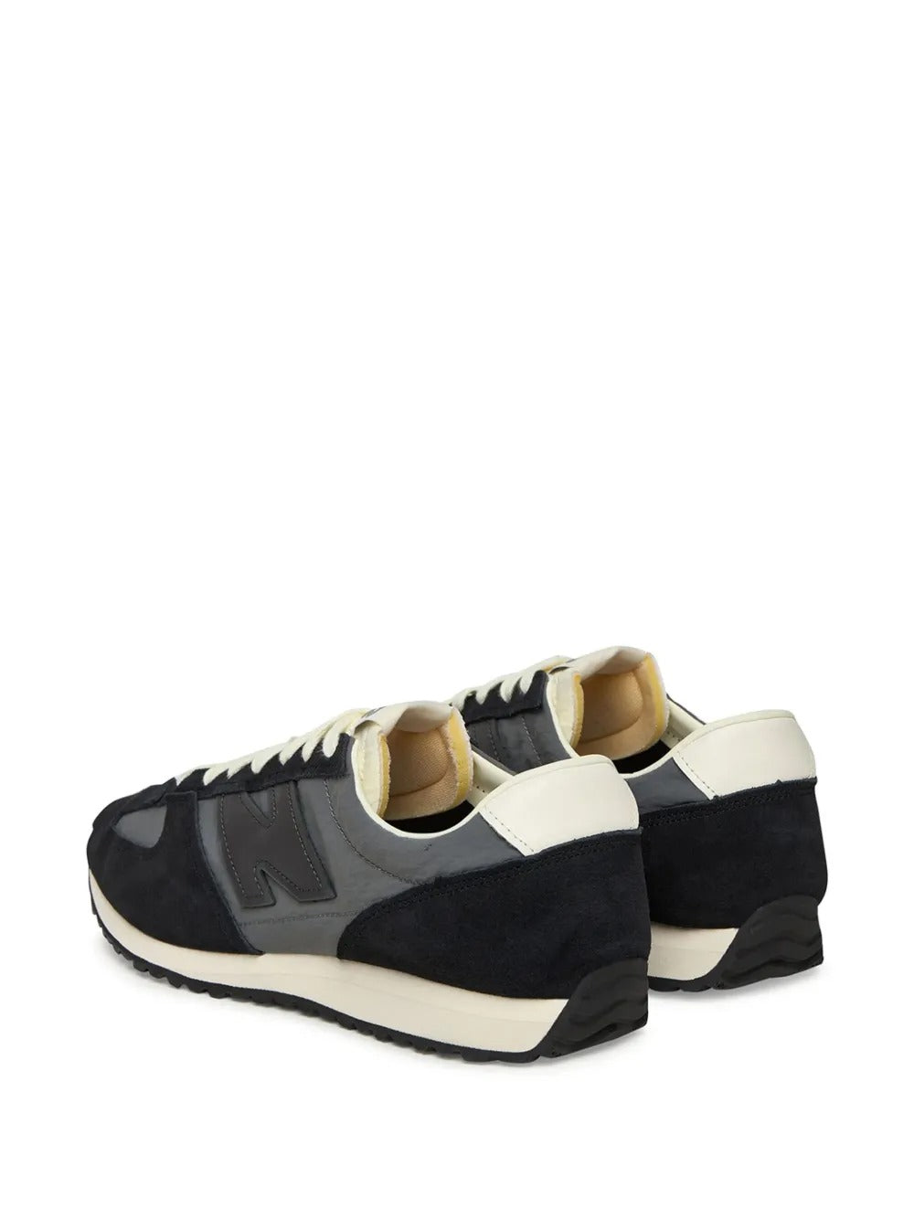 New Balance 471 - Preto/Cinza/Creme