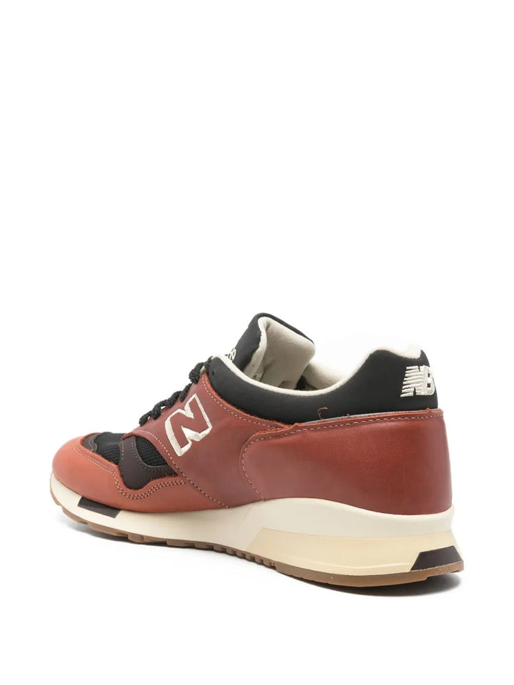 New Balance M1500 - Vermelho Tijolo/Preto