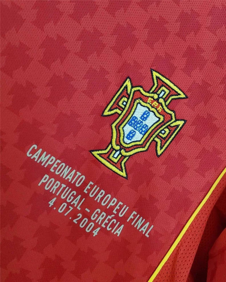 Camisa Retrô Portugal 2004/05 Home - FIGO #7