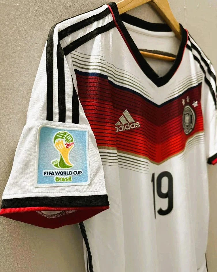 Camisa Retrô Alemanha 2014/15 Home - GOTZE #19 (+Patches)