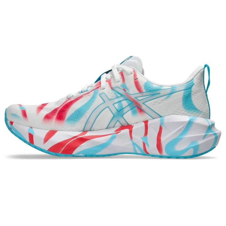 ASICS Novablast 5 – Branco/Azul/Vermelho