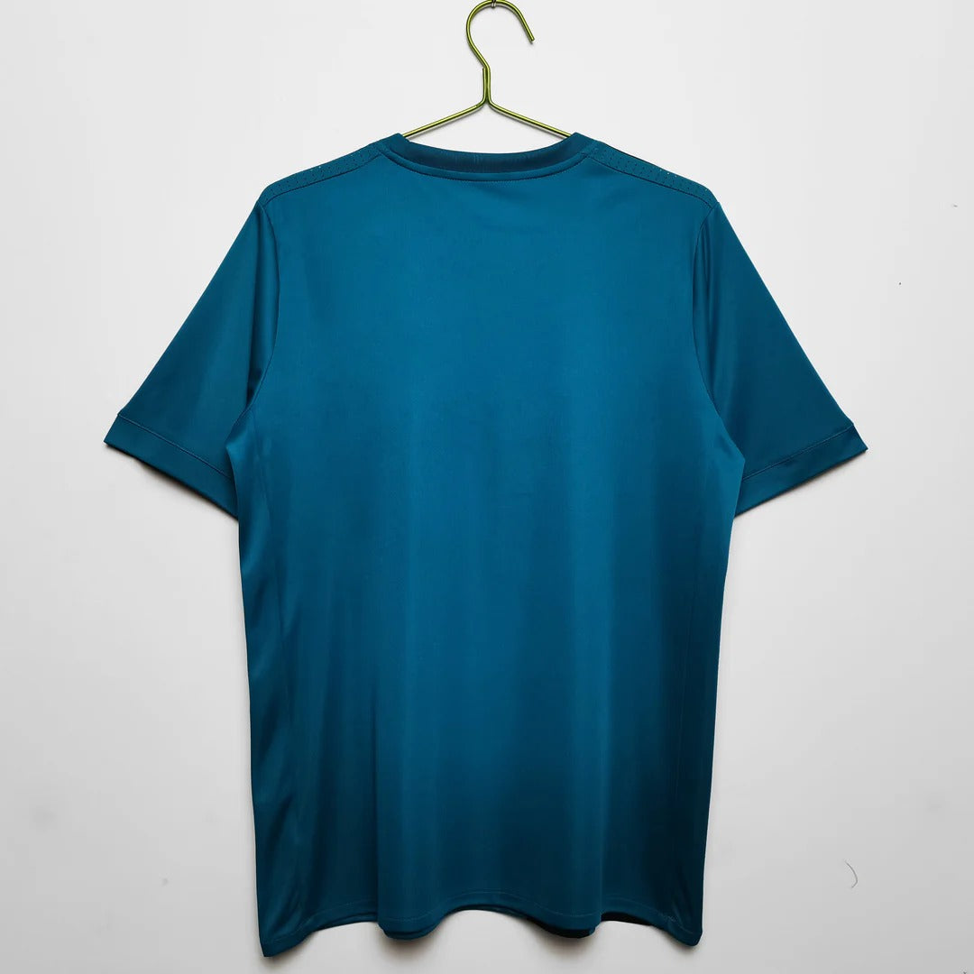 Camisa Retrô Real Madrid 2017/18 Third