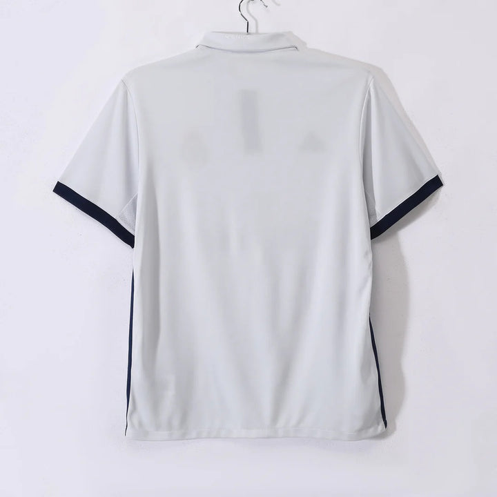 Camisa Retrô Real Madrid 2016/17 Home