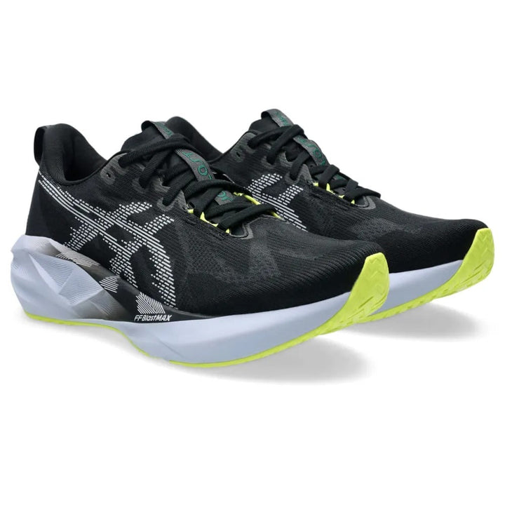 ASICS Novablast 5 – Preto/Branco