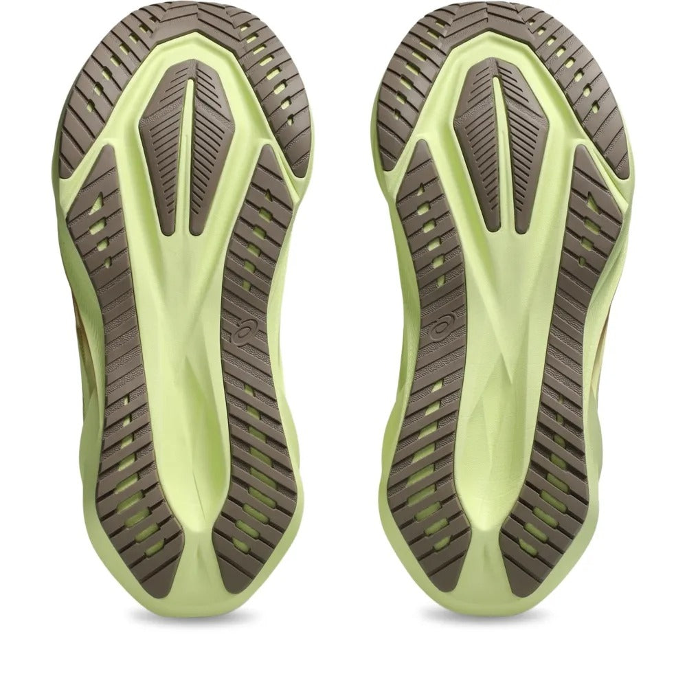 ASICS Novablast 5 – Bege/Marrom claro/Verde