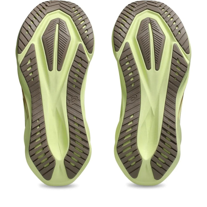 ASICS Novablast 5 – Bege/Marrom claro/Verde