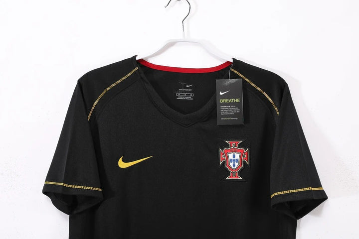 Camisa Retrô Portugal 2006 Away