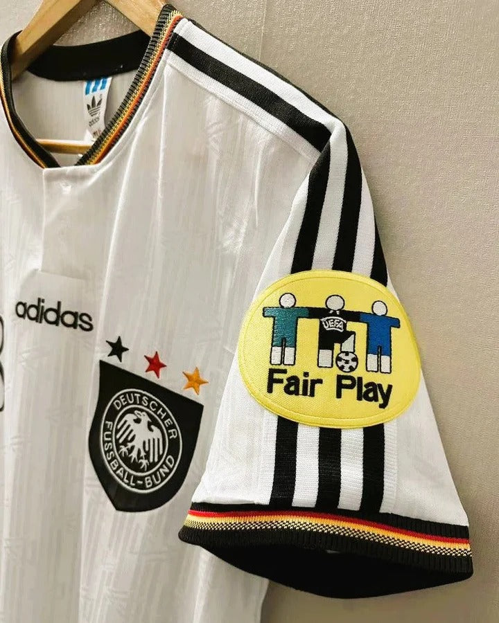 Camisa Retrô Alemanha 1996/97 Home - KLINSMANN #18 (+Patches)