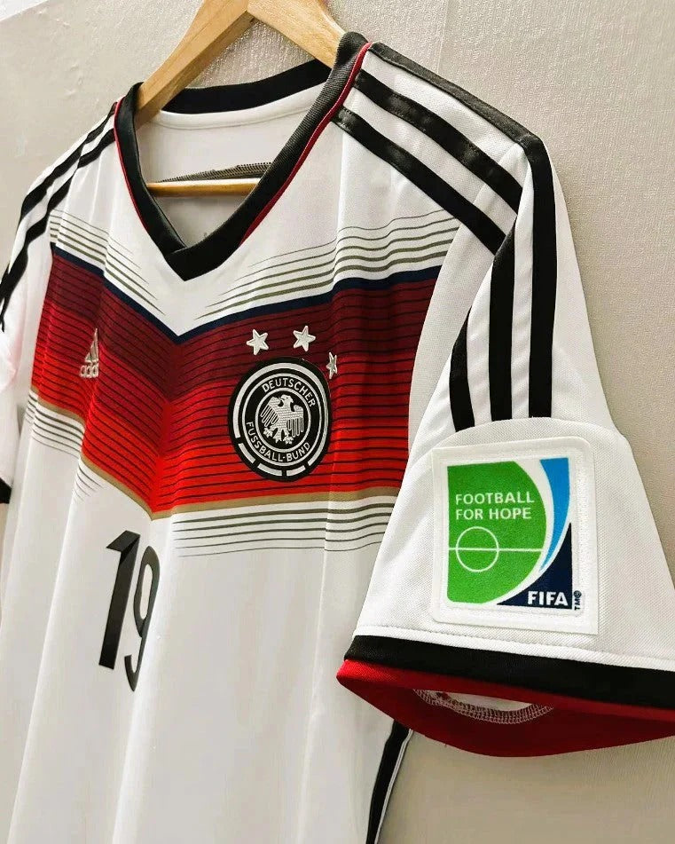 Camisa Retrô Alemanha 2014/15 Home - GOTZE #19 (+Patches)