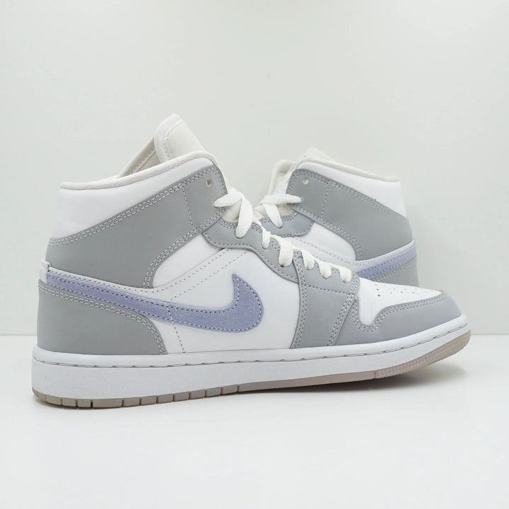 Jordan 1 Mid - Branco/Cinza Wolf/Azul Alumínio