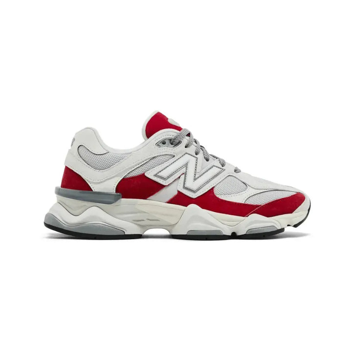 New Balance 9060 – Branco/Vermelho