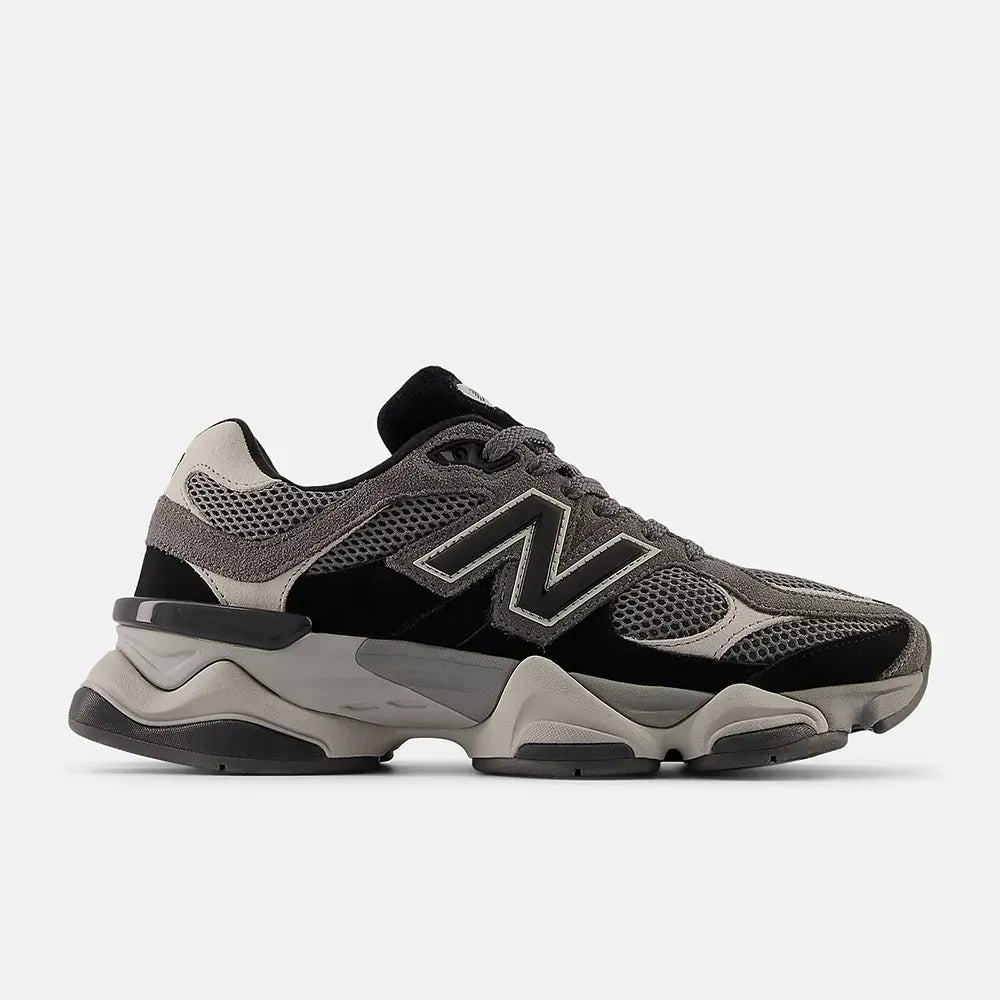 New Balance 9060 – Preto/Cinza Escuro