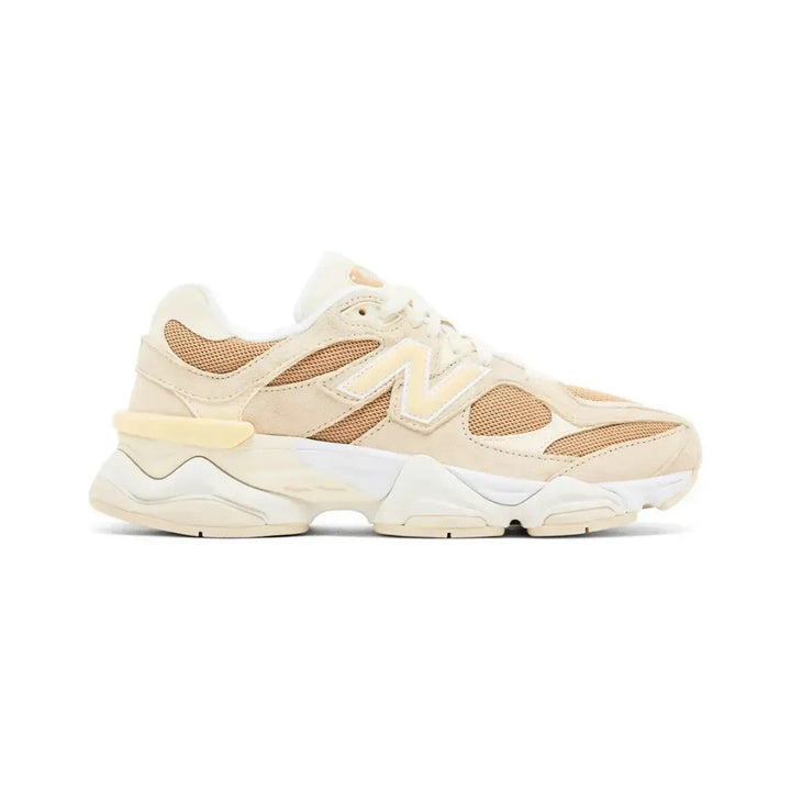New Balance 9060 – Marrom/Marfim/Branco