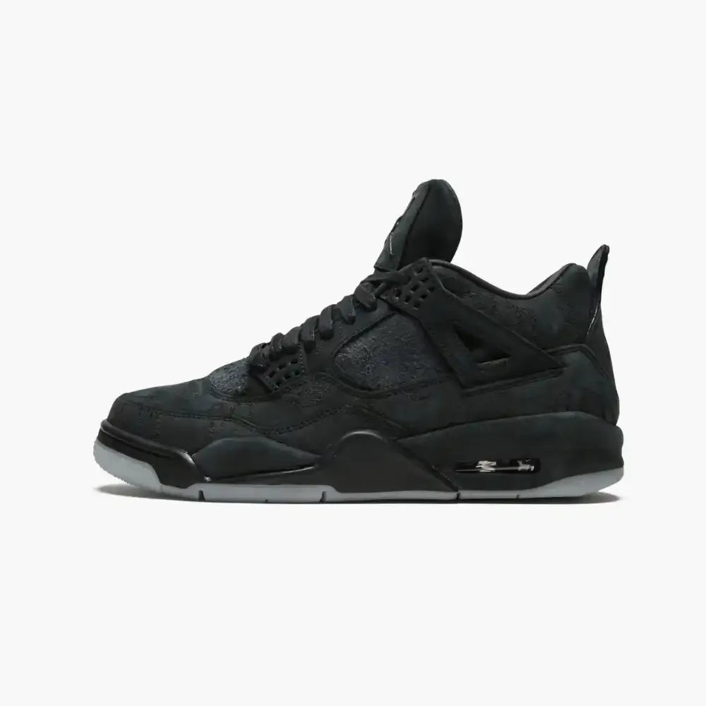 Jordan 4 Retro KAWS – Preto