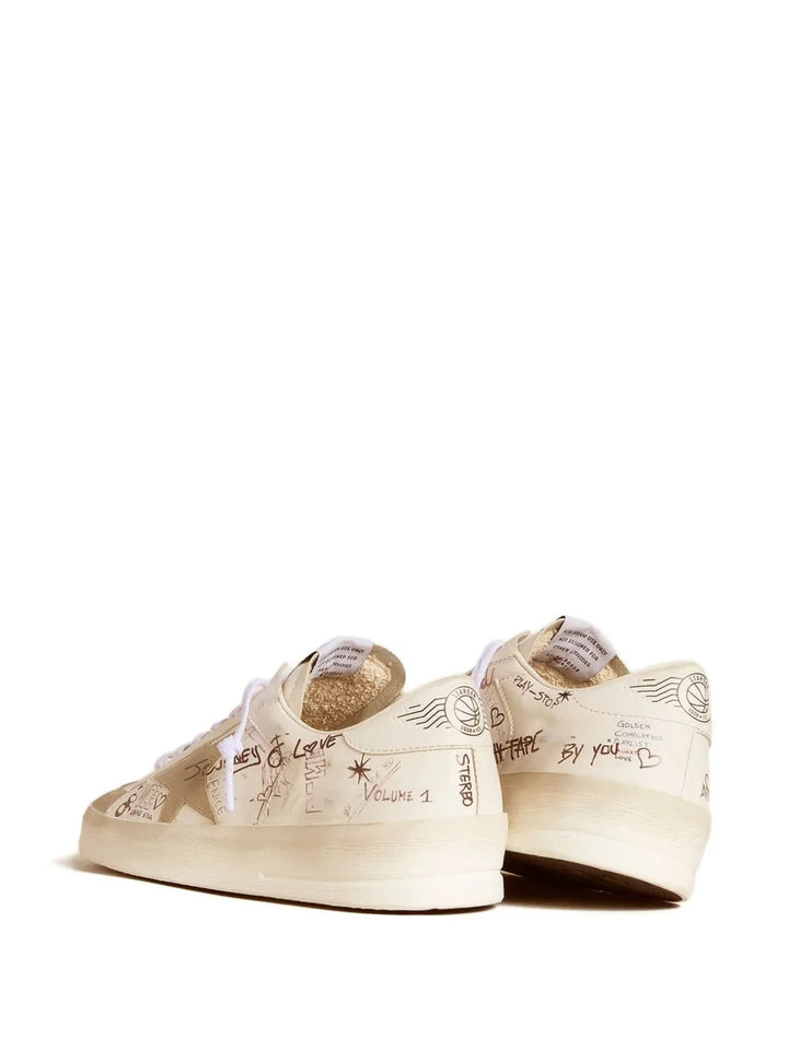 Golden Goose Stardan – Branco/Bege com Estampa Grafite