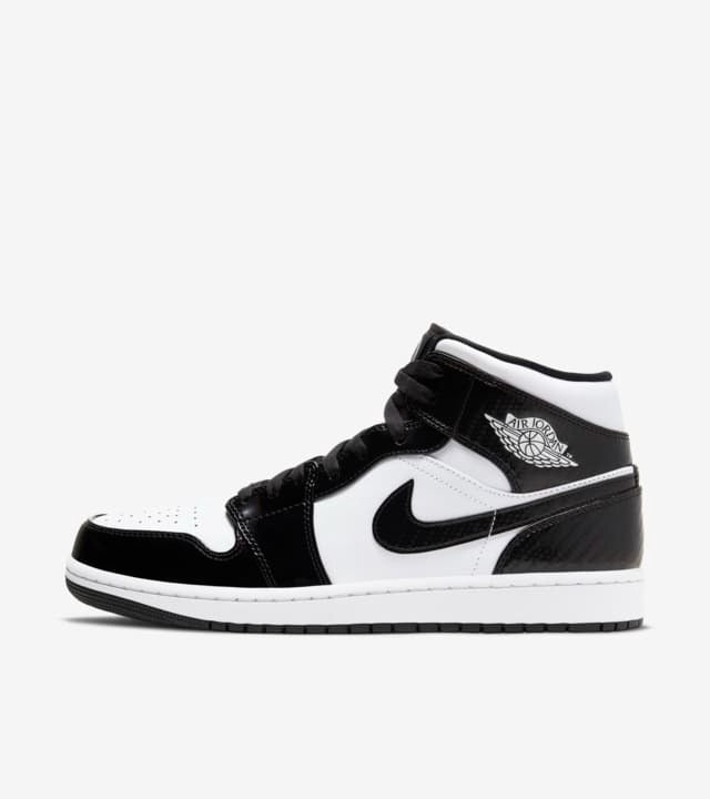 Jordan 1 Mid Fibra de Carbono