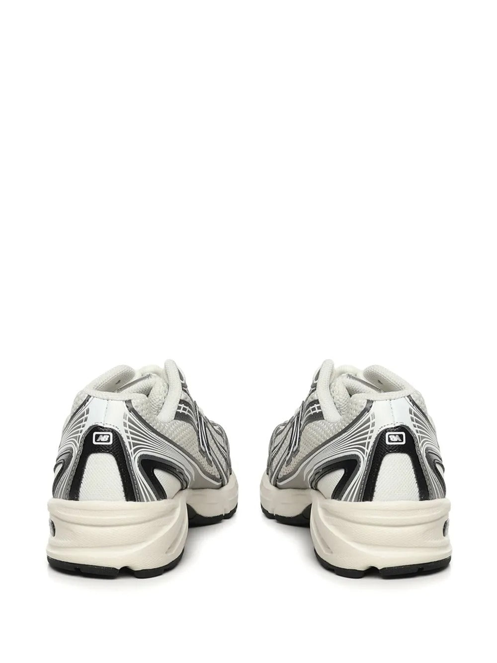 New Balance 740 - Branco/Prata Metálico/Preto