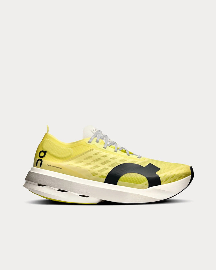 On Running Cloudboom Strike – Lima/Branco