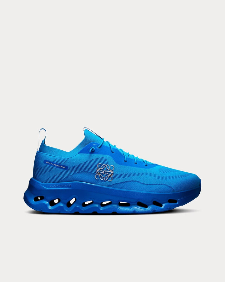 On Running x Loewe Cloudtilt – Azul