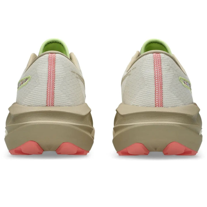 ASICS Novablast 5 – Bege/Rosa