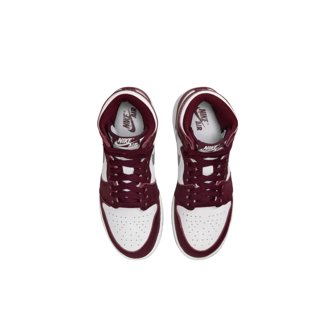 Jordan 1 Retro High - Branco/Bordeaux/Prata Metalizado