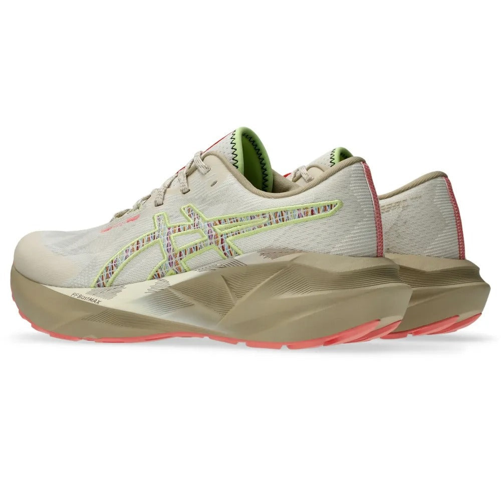 ASICS Novablast 5 – Bege/Rosa