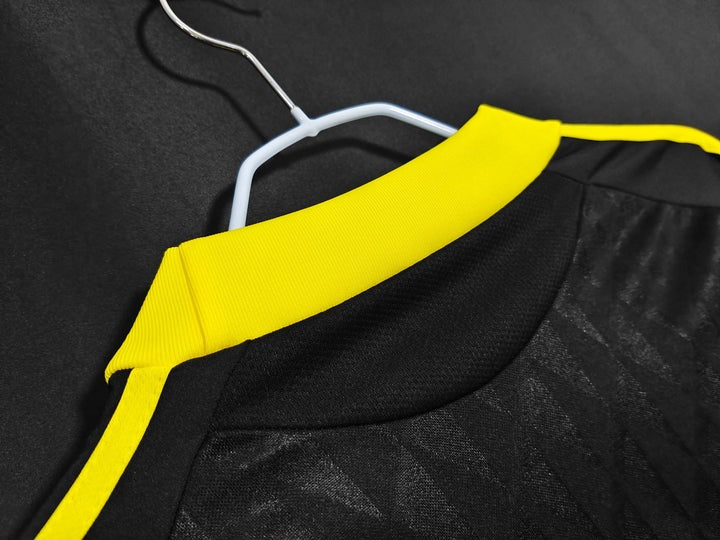 Camisa Retrô Liverpool 2010/11 Third