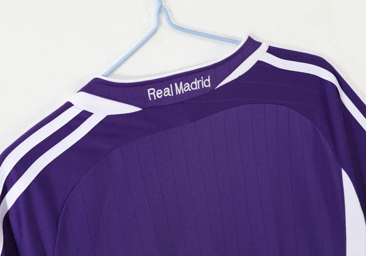 Camisa Retrô Real Madrid 2006/07 Away