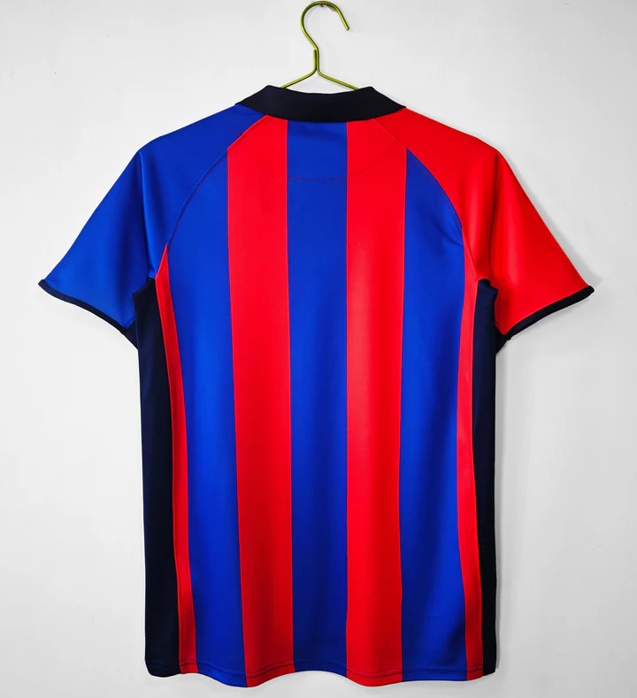 Camisa Retrô Barcelona 2001/02 Home