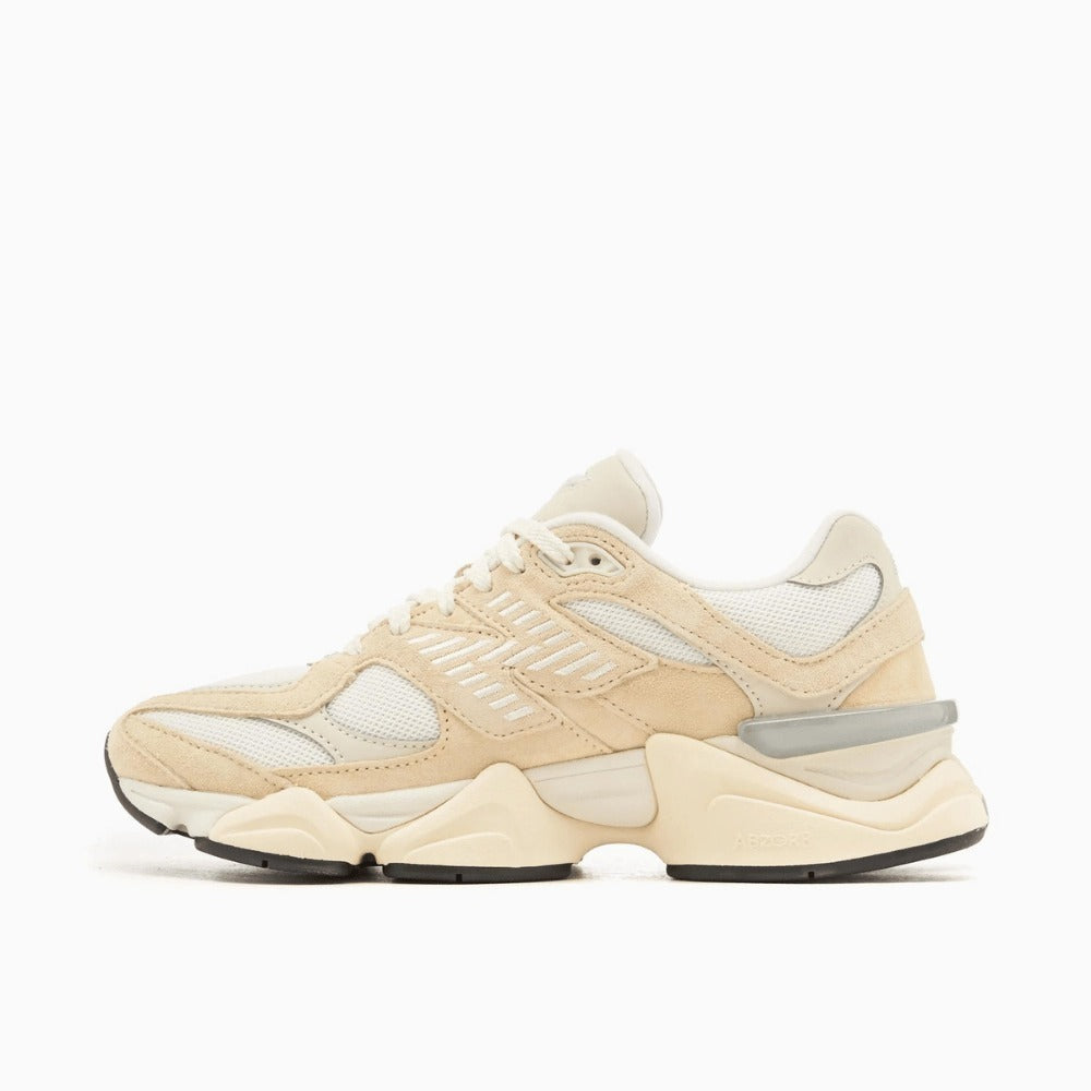 New Balance 9060 – Creme/Sal Marinho