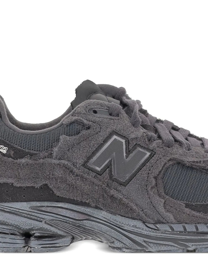 New Balance M2002RDB - Carvão/Preto/Cinza Escuro